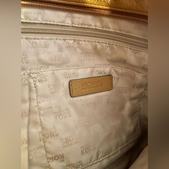 Michael Kors Leather Bag Brown - Picture 6 of 10